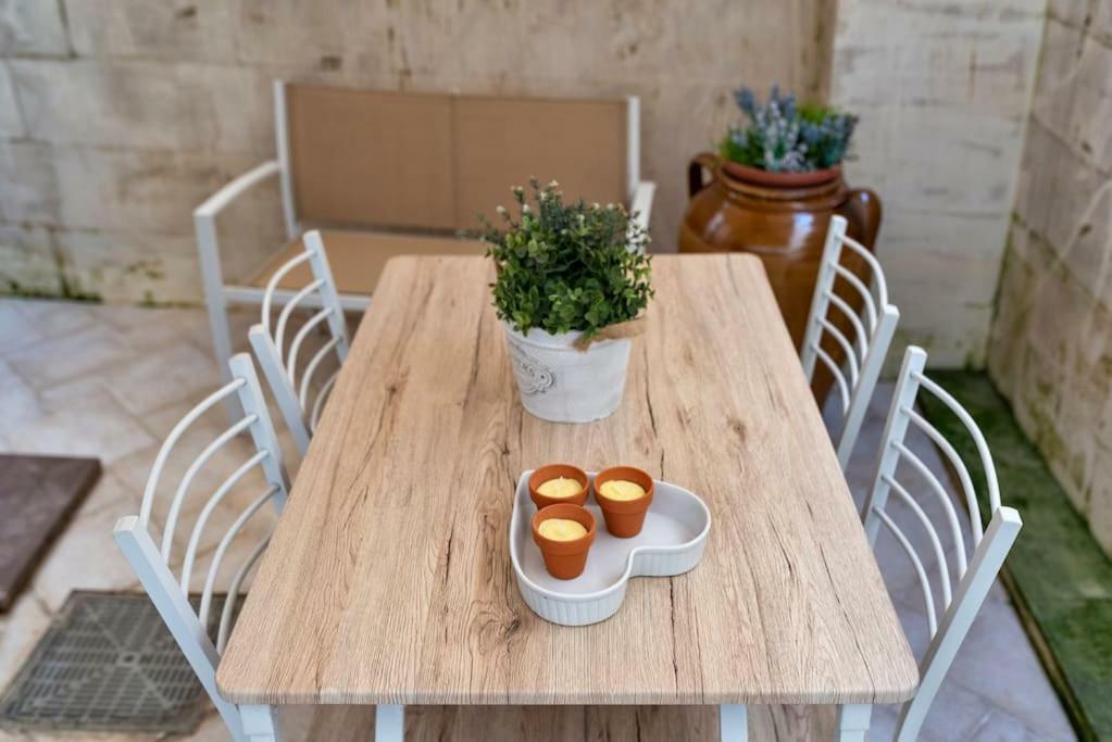 Li Frati Casa Vacanze Lecce Exterior foto